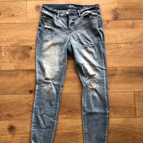Light Wash Distressed Skinny Jeans - Picture 1 of 3